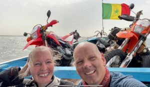 Mit den Moppeds im Holzboot durchs Delta 331134205_1732472607147481_7880719937793656315_n