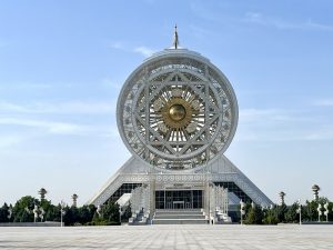 Ashgabat – die weiße Stadt
