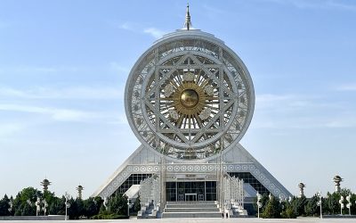 Ashgabat – die weiße Stadt